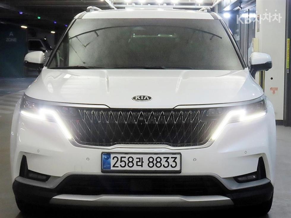 2021 - kia carnival