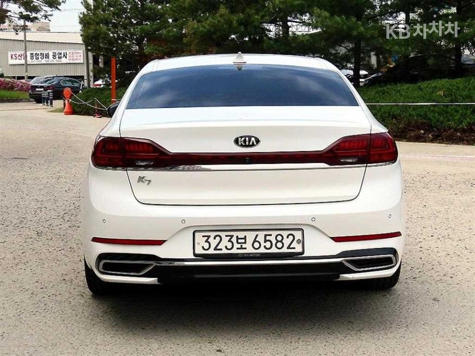 2020 - kia k7