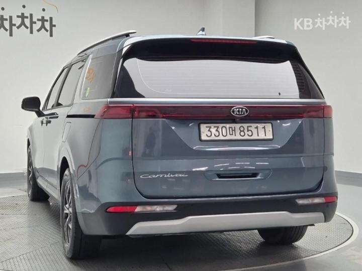Kia Carnival G3.5 GDI Prestige 4