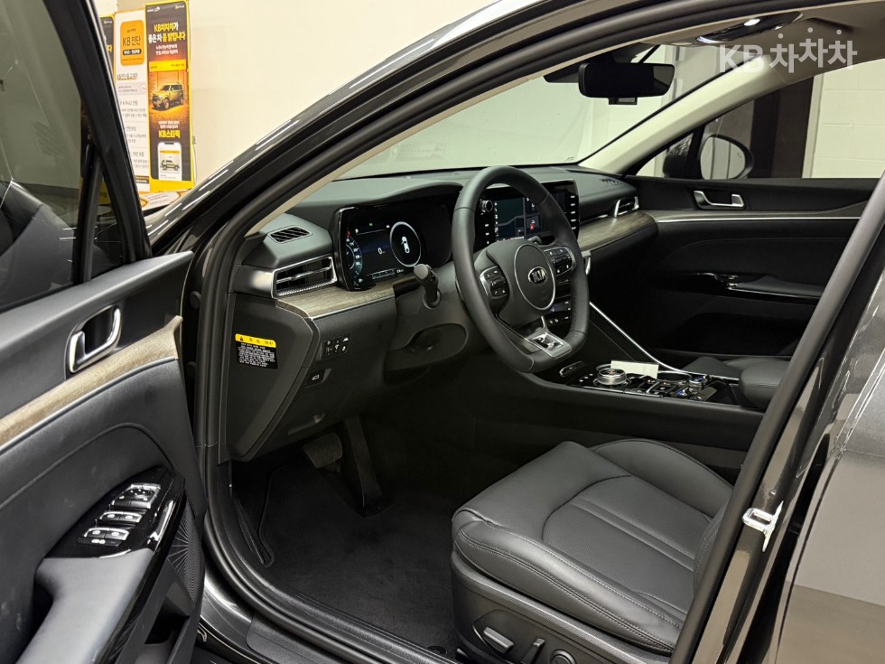 2020 - kia k5