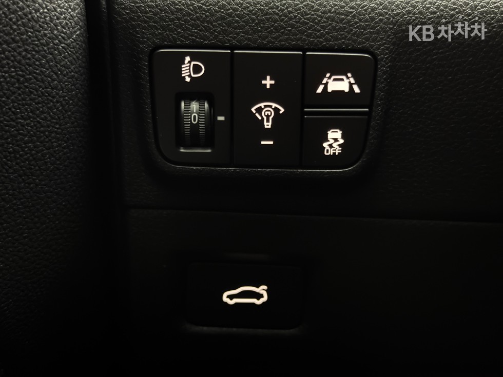 2020 - kia k5