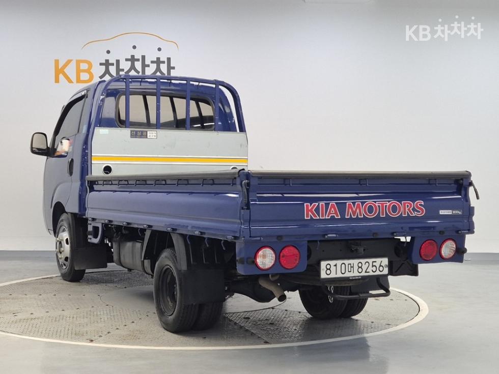 2018 - kia bongo iii