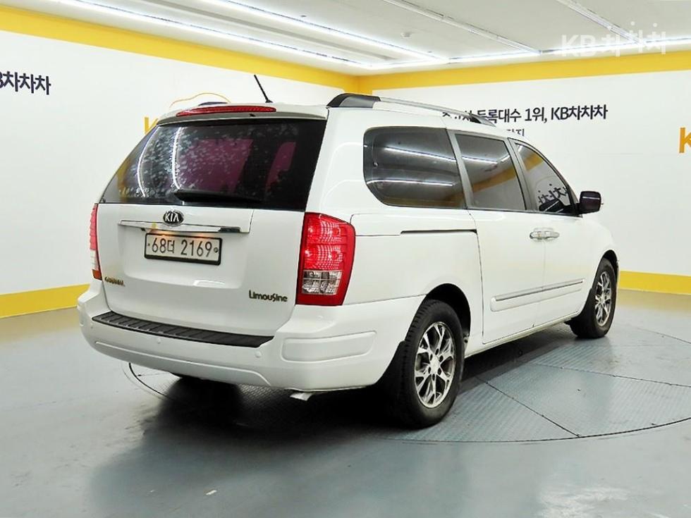 2014 - kia carnival
