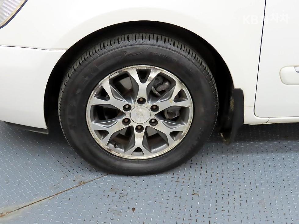2014 - kia carnival