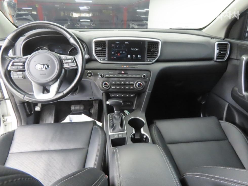 2020 - kia sportage