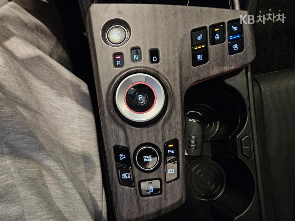 2024 - kia sportage