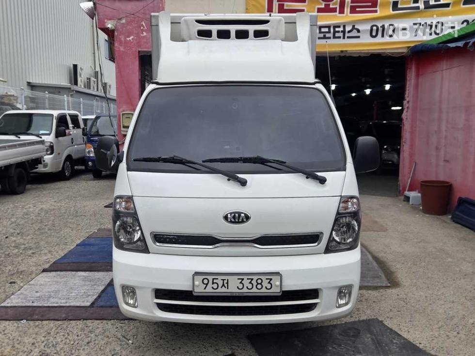 2018 - kia bongo iii