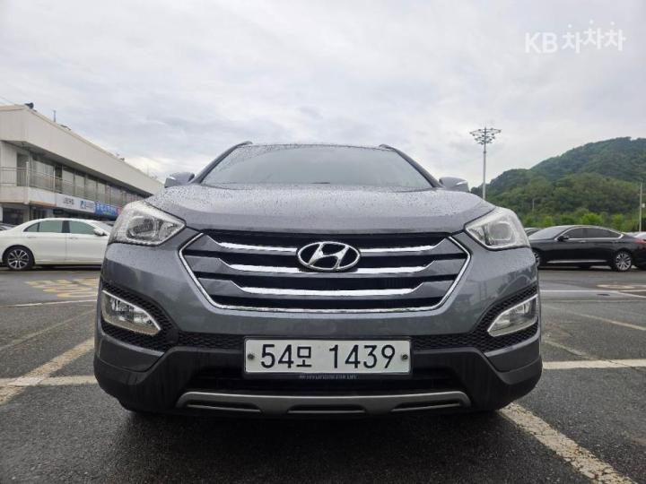 Hyundai Santa Fe DM R2.0 2WD PREMIUM Base Type