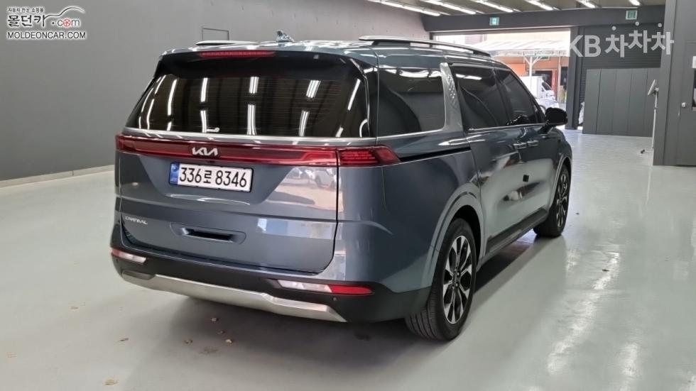 2023 - kia carnival