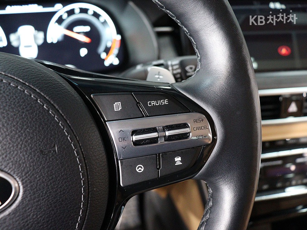 2020 - kia k7