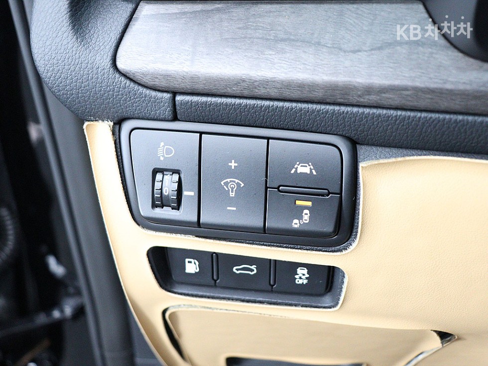 2020 - kia k7