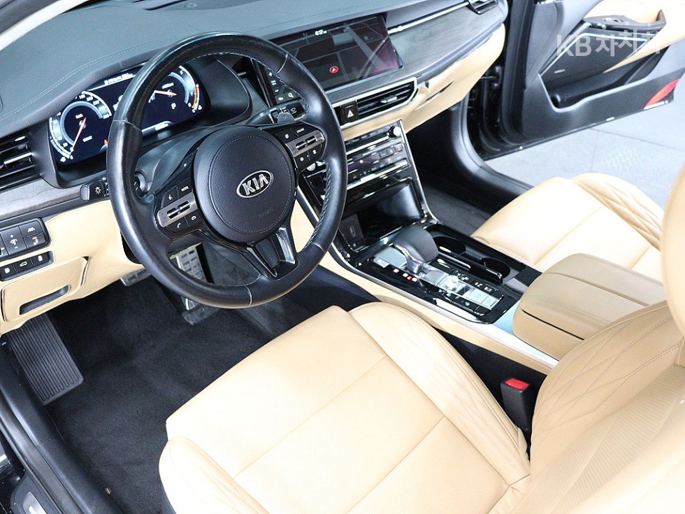 2020 - kia k7