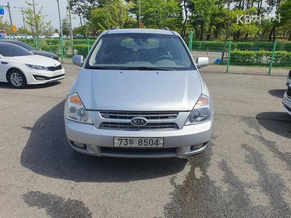 2009 kia grand carnival
