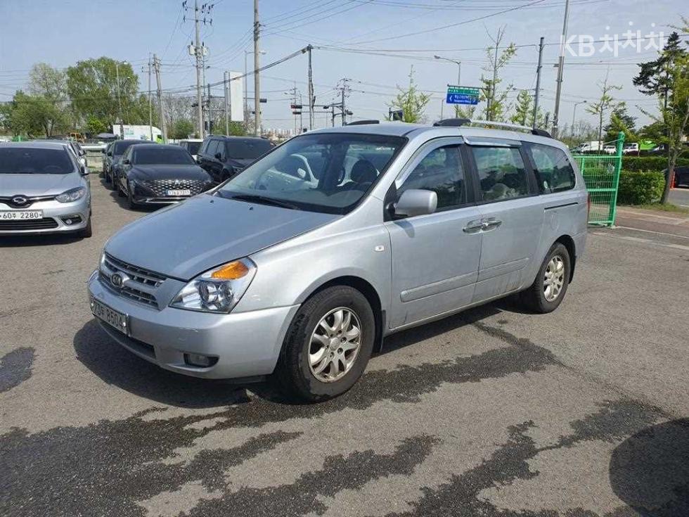 2009 - kia grand carnival