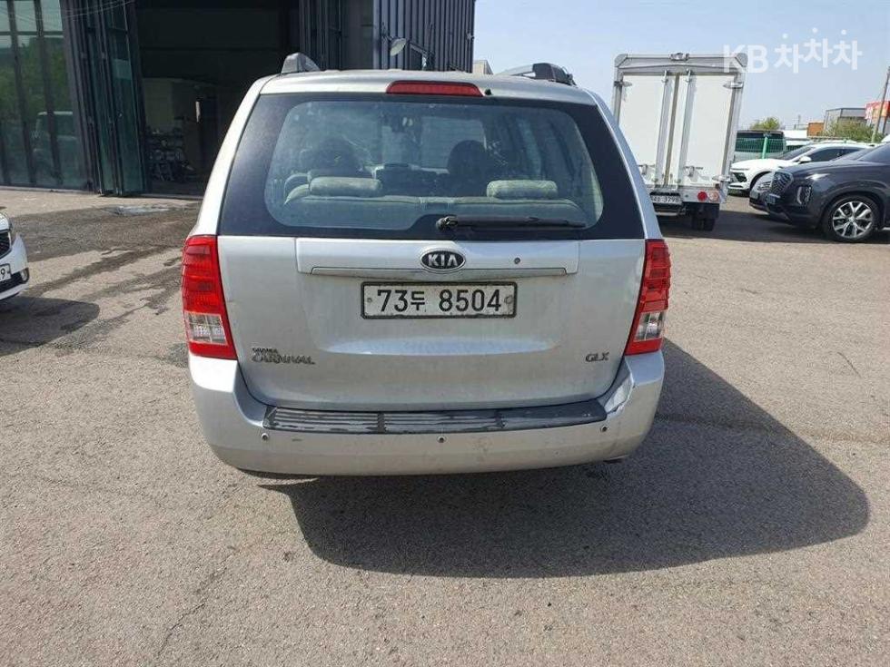 2009 - kia grand carnival
