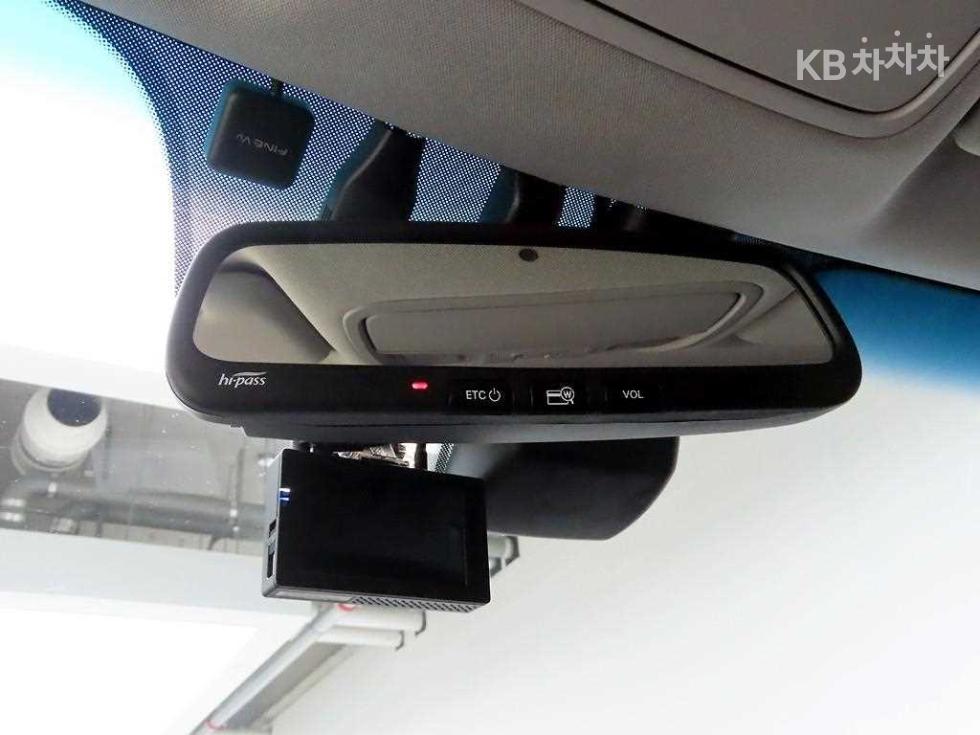 2017 - kia k7