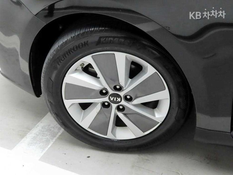 2017 - kia k7