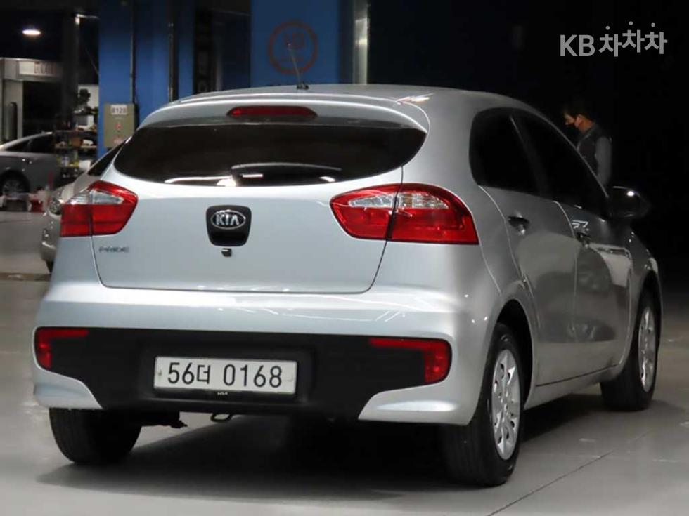 2016 - kia pride