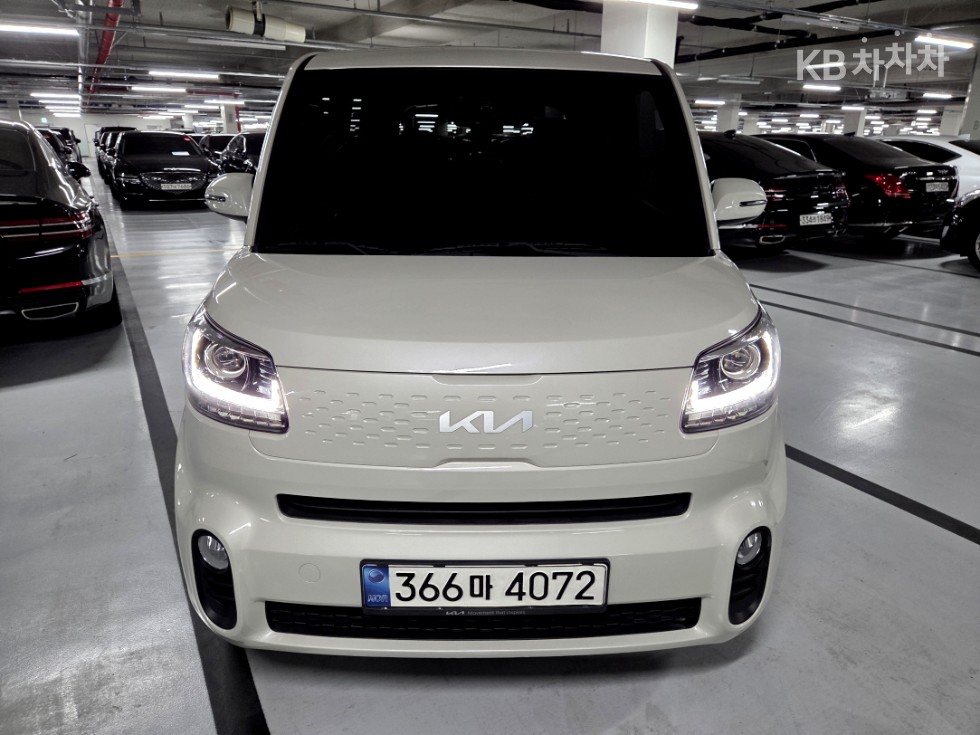 2022 - kia ray