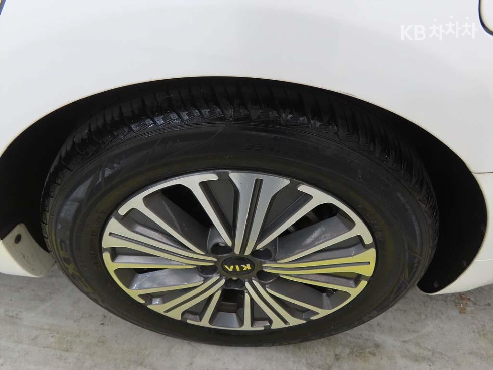 2020 - kia k7
