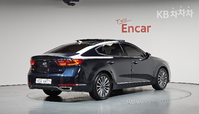 2018 - kia k7