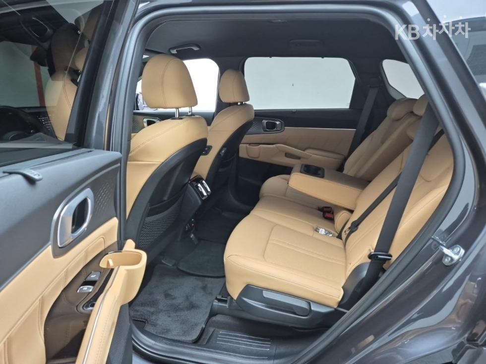 2022 - kia sorento