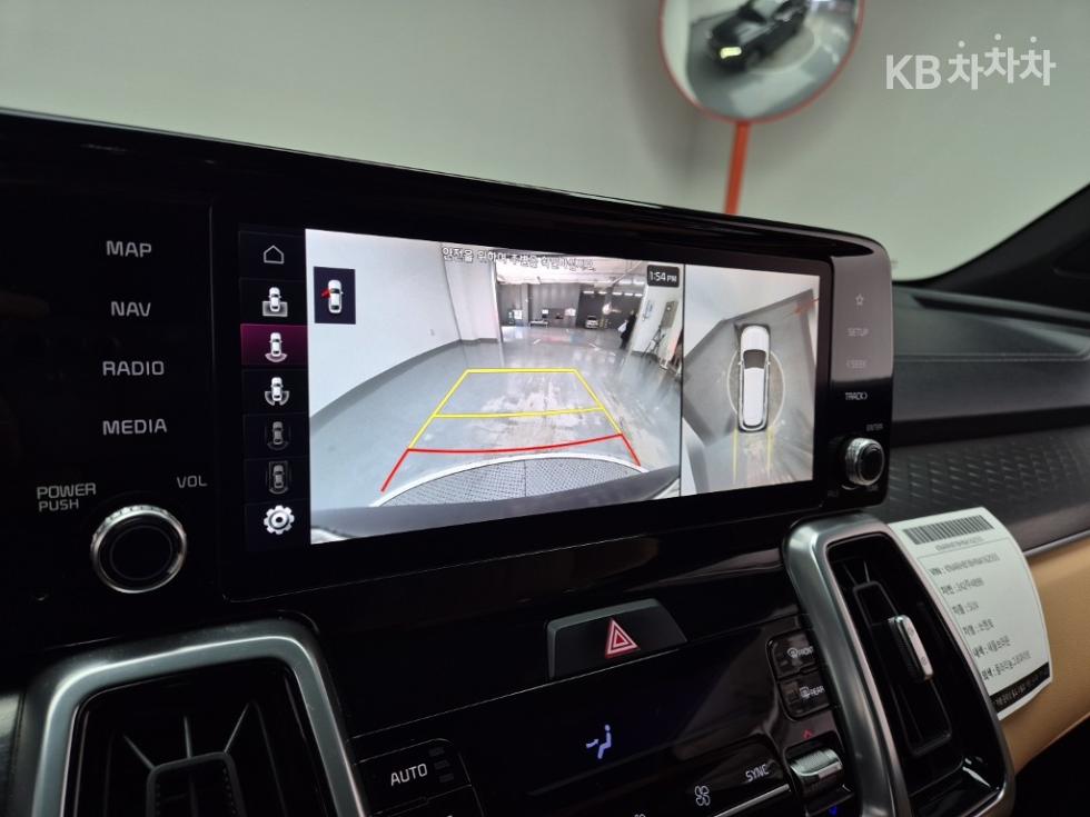 2022 - kia sorento
