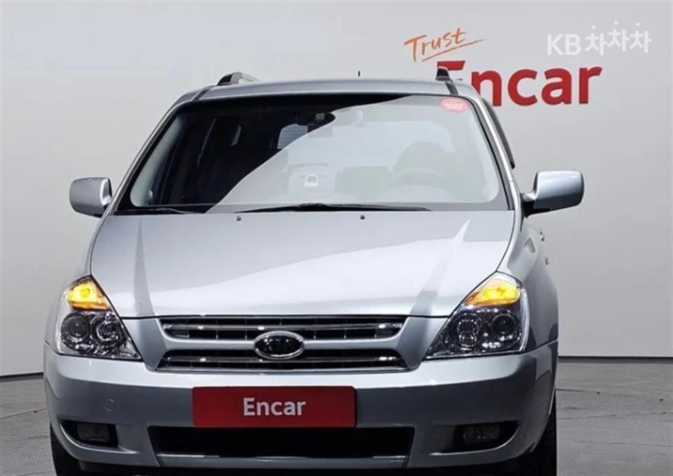 2009 - kia grand carnival