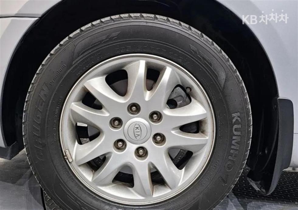 2009 - kia grand carnival