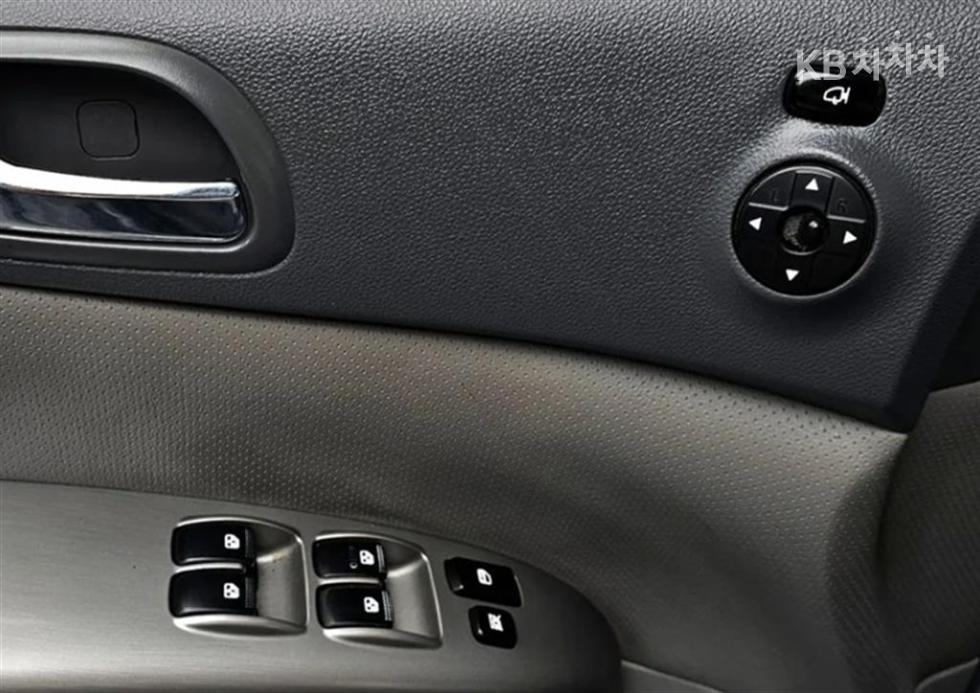 2009 - kia grand carnival