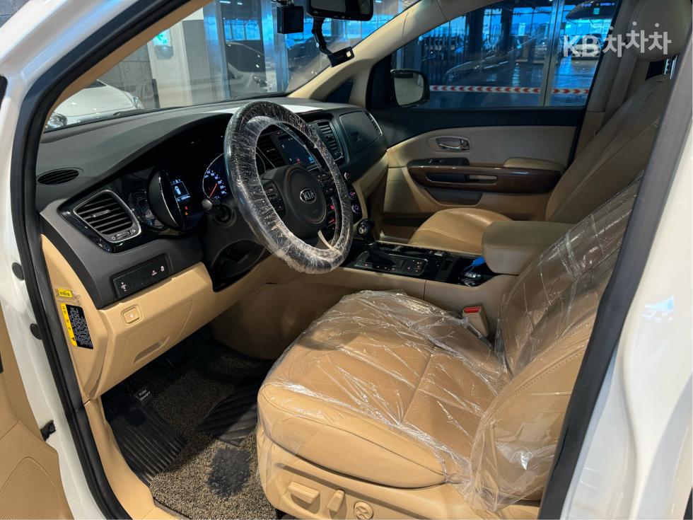 2016 - kia carnival