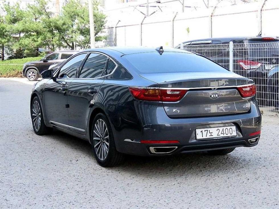 2017 - kia k7