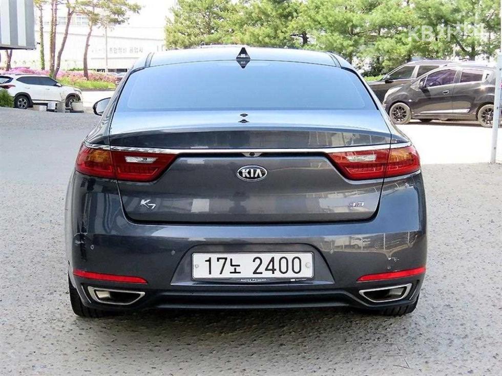 2017 - kia k7