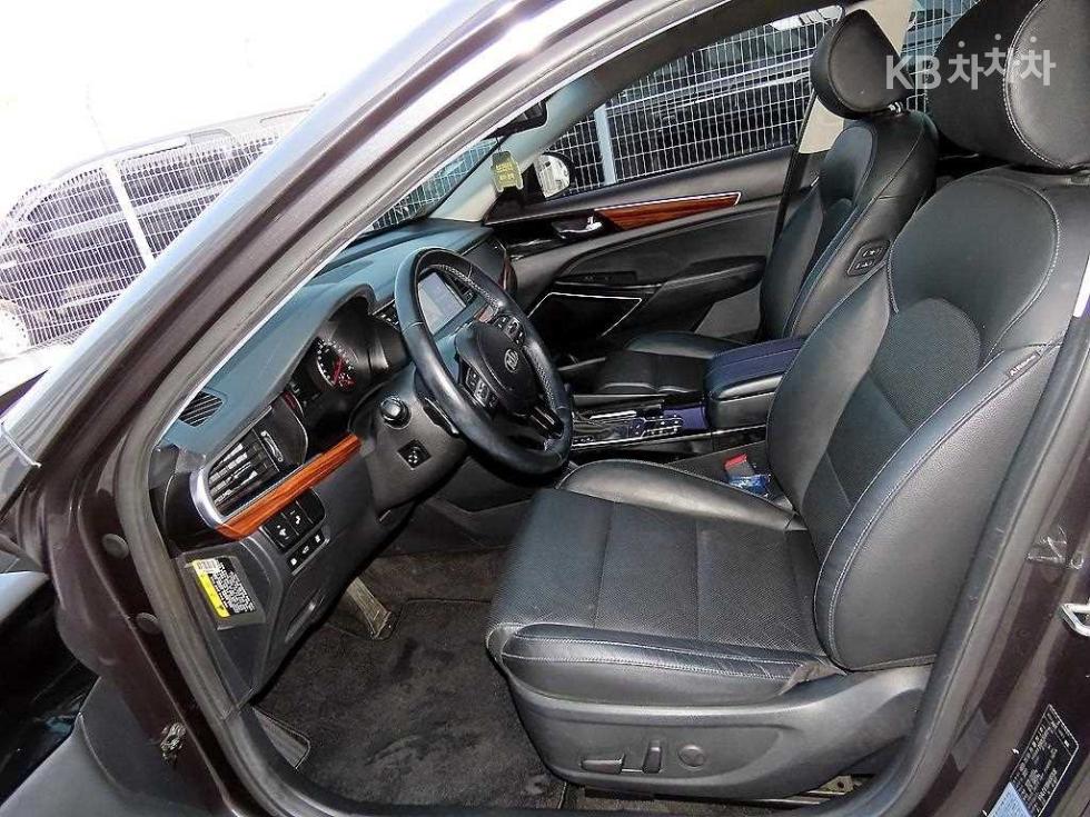 2017 - kia k7