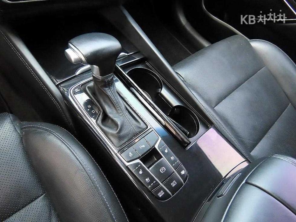 2017 - kia k7