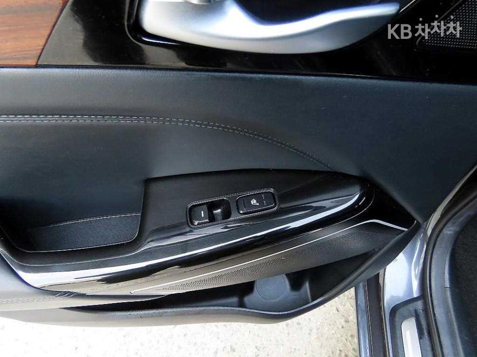 2017 - kia k7