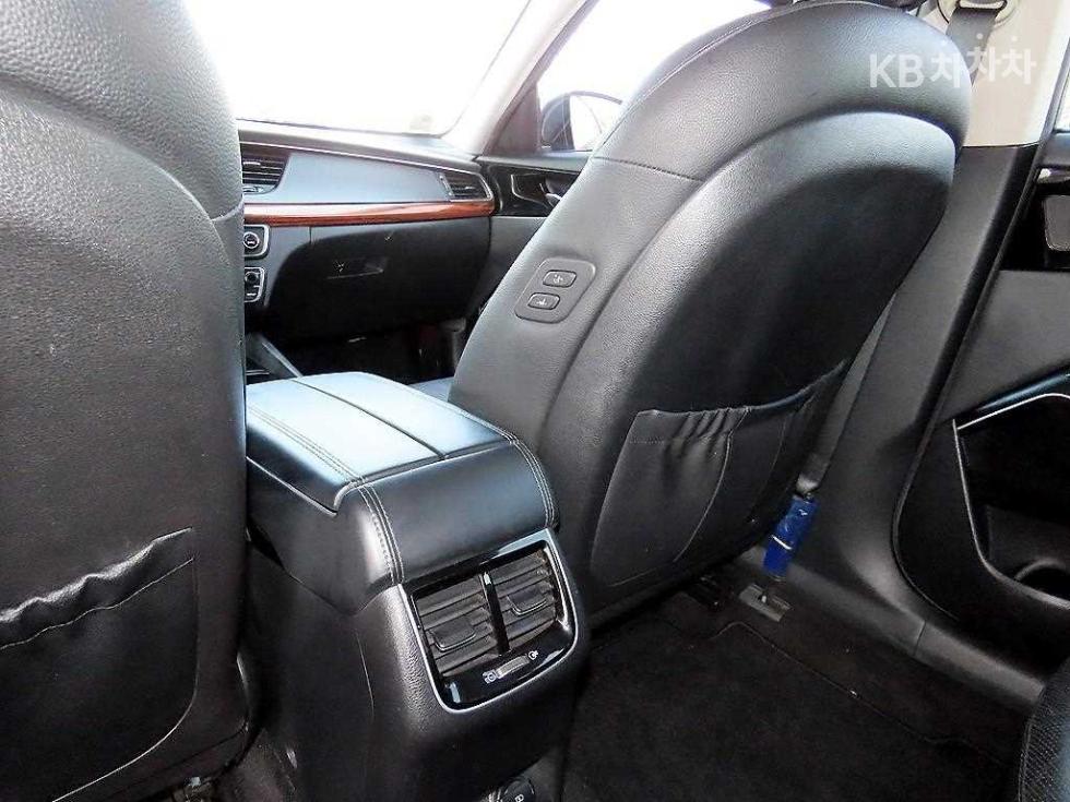 2017 - kia k7