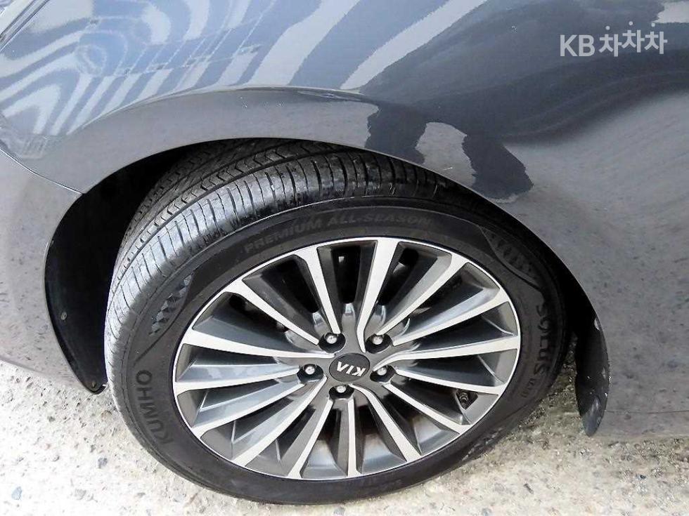 2017 - kia k7