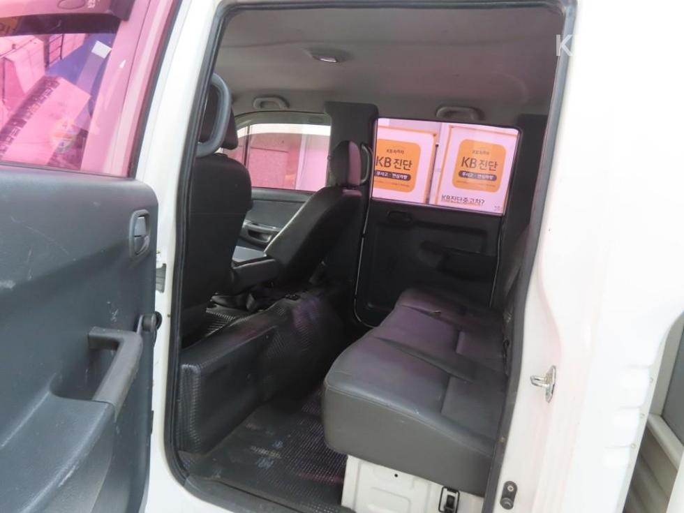 2014 - kia bongo iii