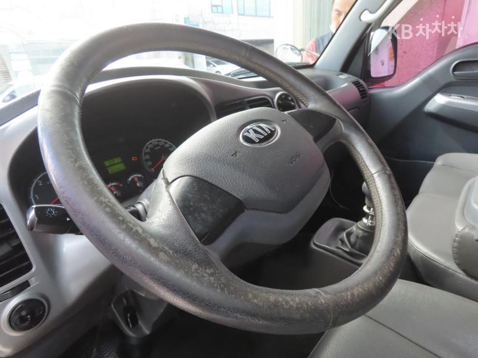 2014 - kia bongo iii