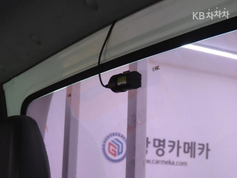 2014 - kia bongo iii