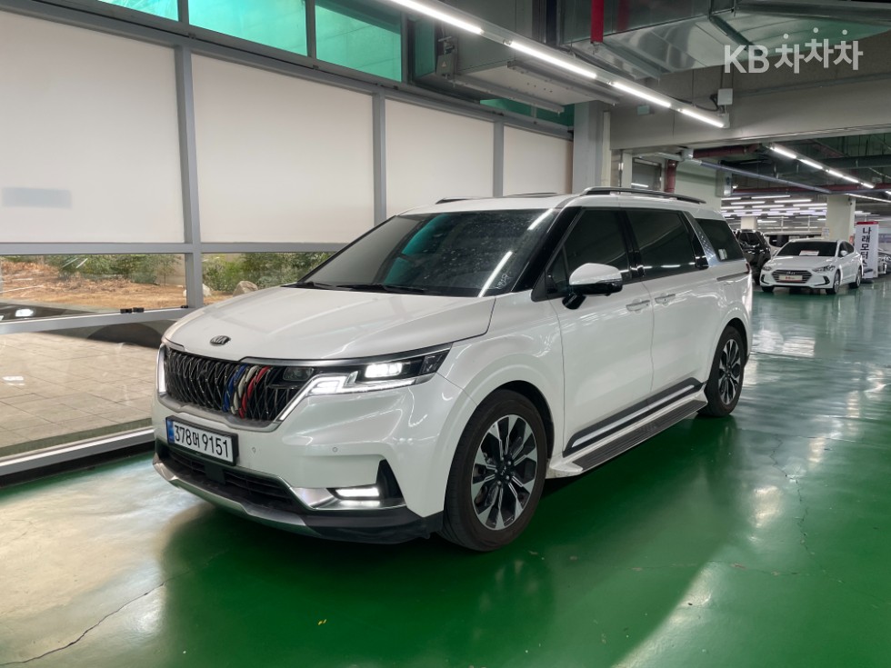 2021 - kia carnival