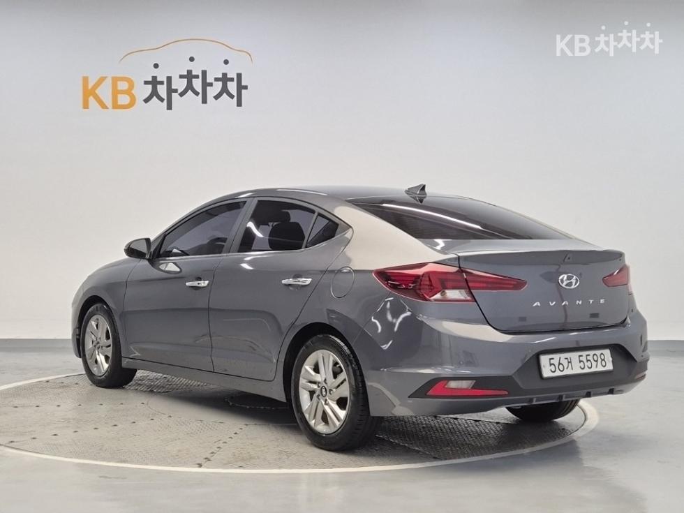 Hyundai Avante — miniaturë 2