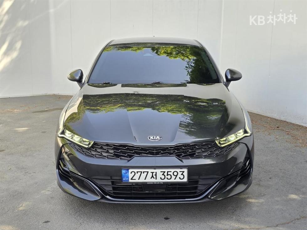 2021 - kia k5