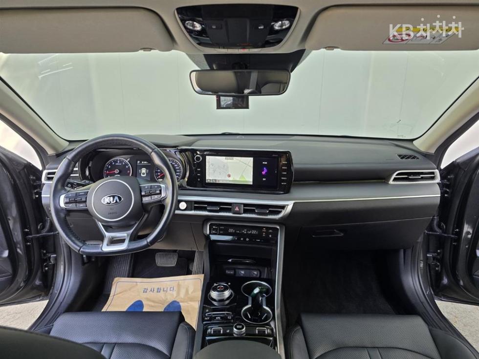 2021 - kia k5