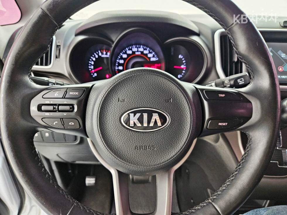 2019 - kia ray