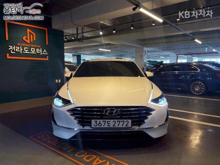 Hyundai Sonata 2.0 LPG 렌터카 — foto 1
