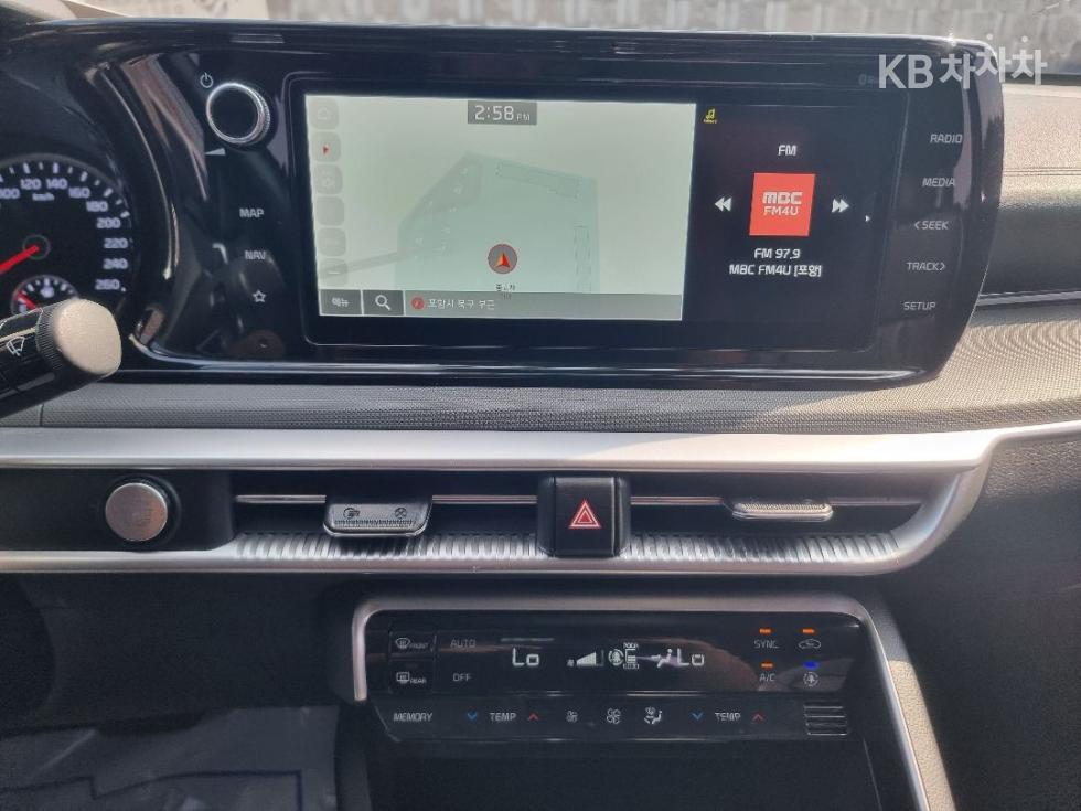 2021 - kia k5