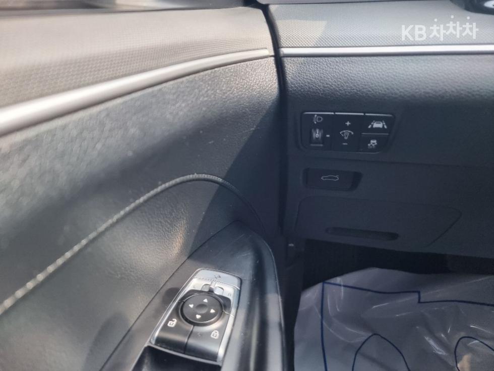 2021 - kia k5