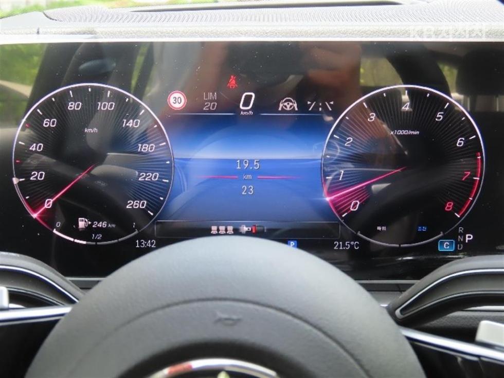 Mercedes-Benz GLE — miniaturë 5